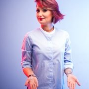 girl-photography-portrait-model-spring-red-645517-pxhere.com